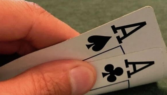 Gunakan Kalkulator untuk Menghitung Odds Poker